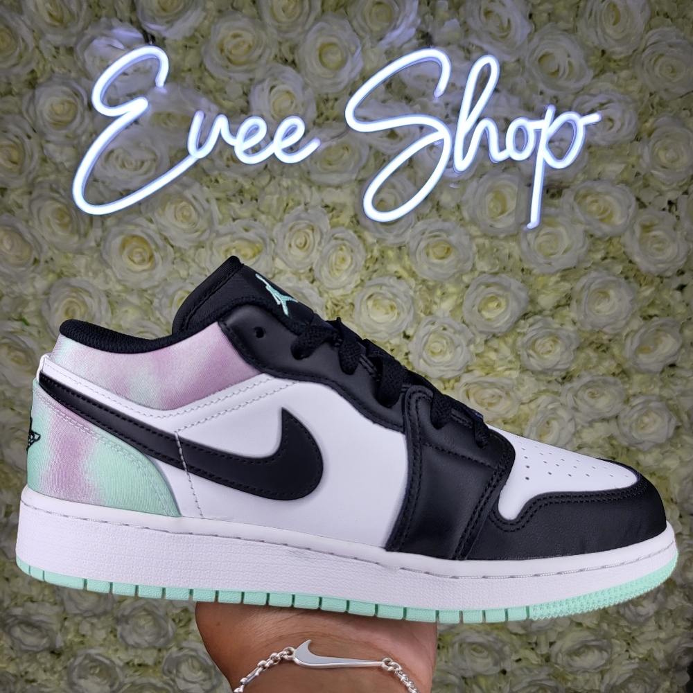 Jordan 1 Retro 💜